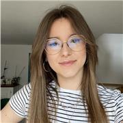 Professeure diplômée de français et littérature